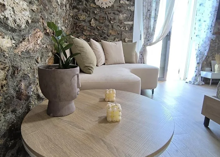 Kallisto Luxury Apartament Qeparo